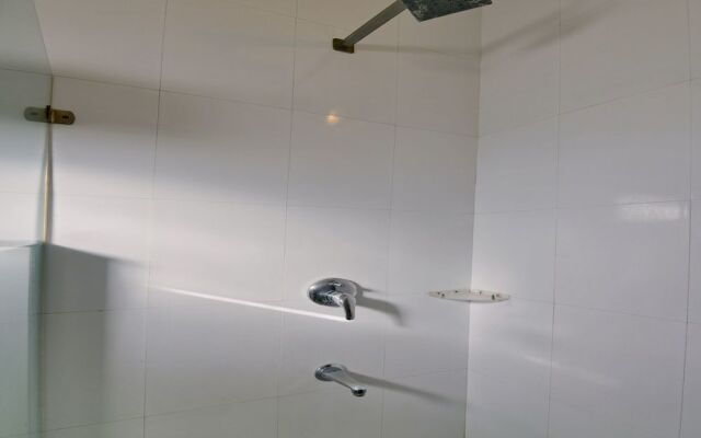 OYO 1746 Hotel RnB Select