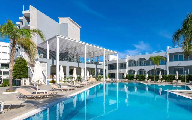 Oceanis Park Hotel
