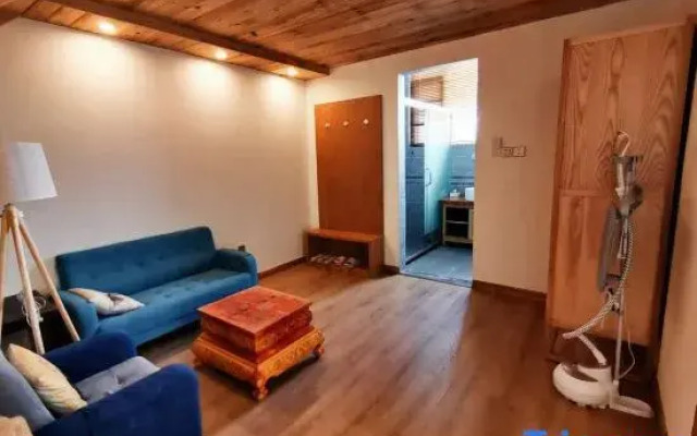 Shiwei Hostel