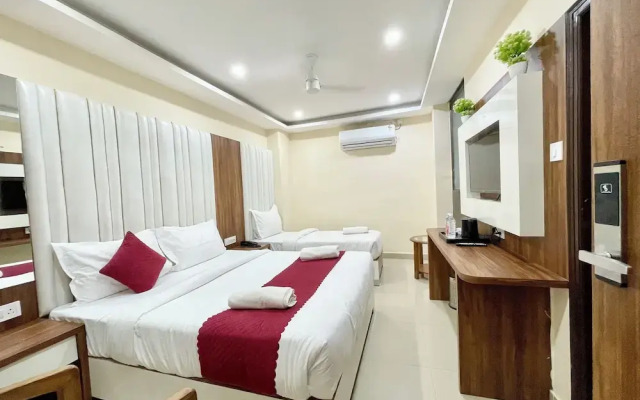 Hotel SRK - near Temple