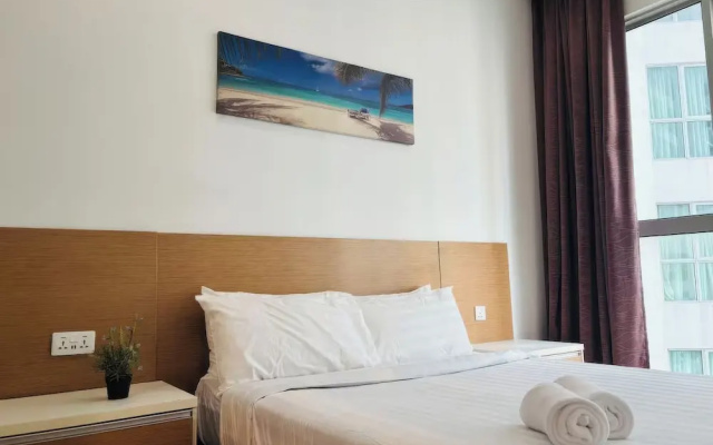 Regalia Residence KL Infinity Pool – Guest Rooms – Kuala Lumpur