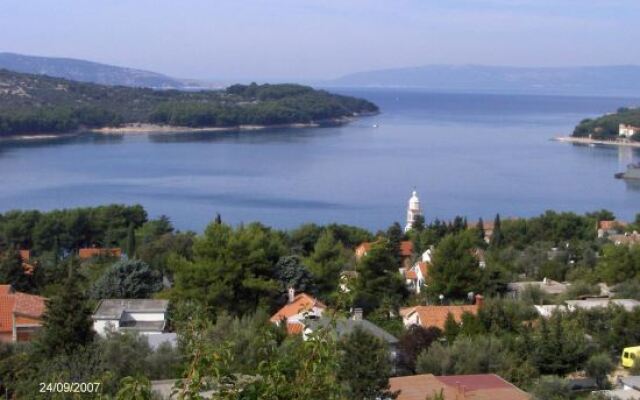 Old Town Cres Apartments