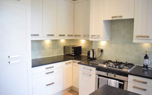 2 Bedroom Flat in Earlsfield