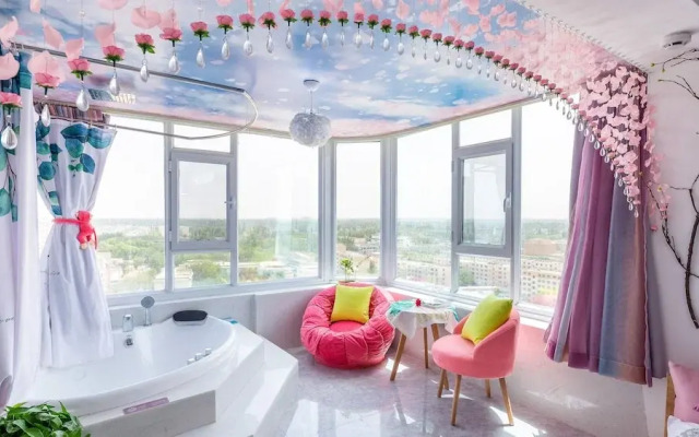Floral Hotel Jiu Qi Yin Ju Dunhuang