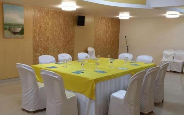 Hotel Miramar, Miramar Beach, Goa