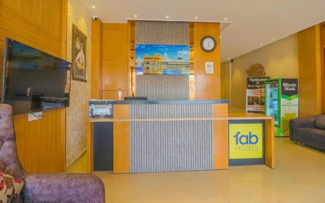 FabHotel Apple Tree