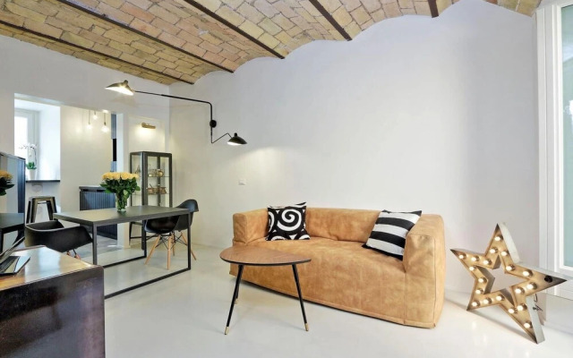 Design Flat for 4 near Colosseum