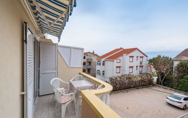 Nice Apartment Silvia 2 for 4 Persons