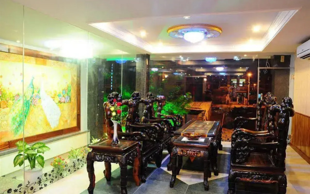 Champa Hotel