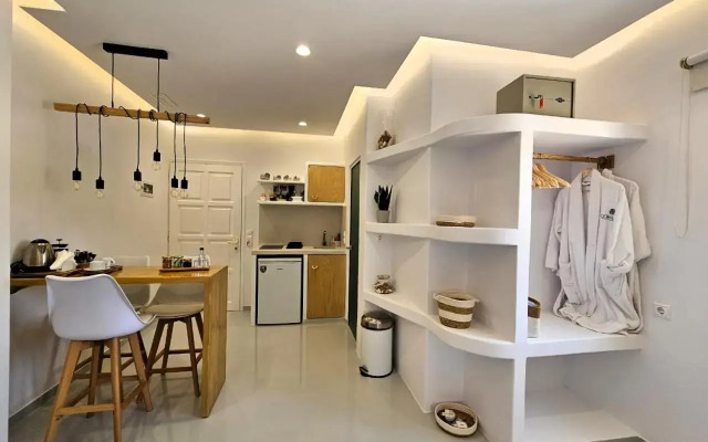 Coralli Beach Apartments