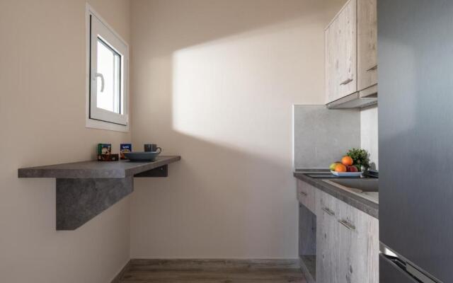 Sunset Studios - New Suites with Seaview & Back Side Apartements