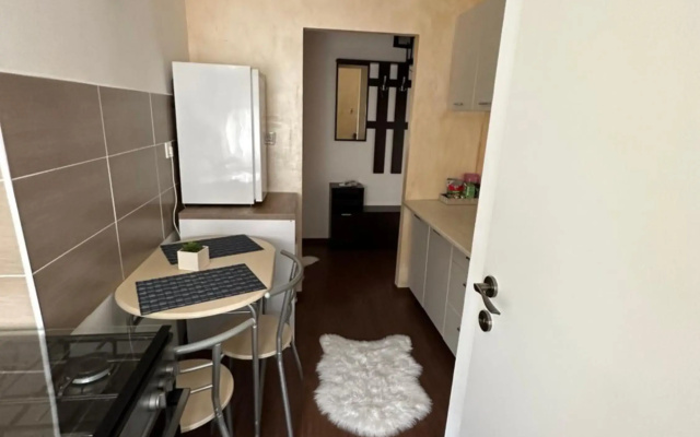 Class Apartments