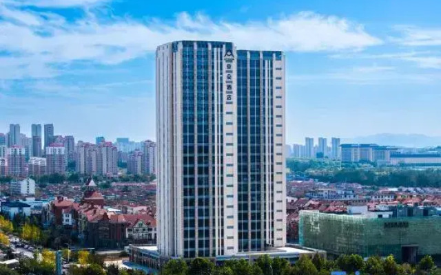 Atour Hotel Yantai Zhifu Station Red Star Macalline
