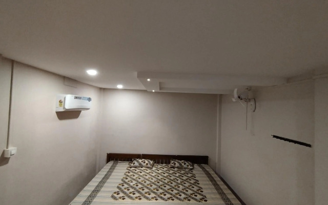 Azhar lodge koyilandy