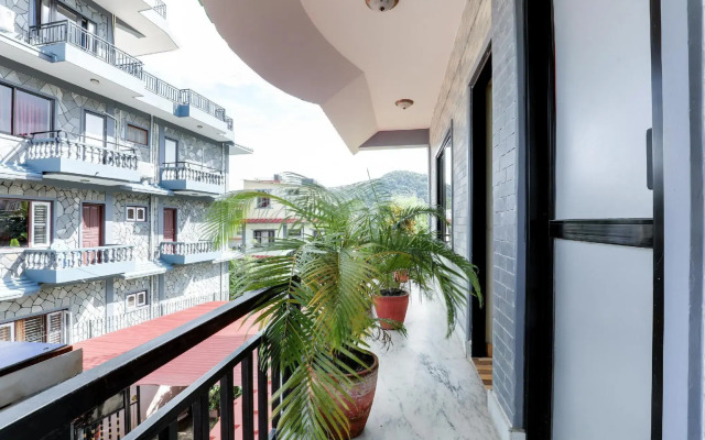 Hotel The Lake by OYO Rooms