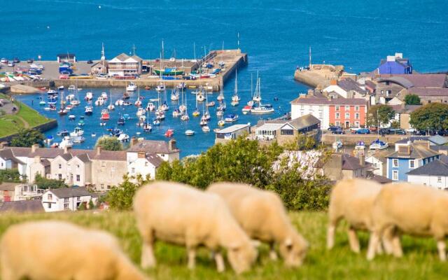 Deri'r Cwm