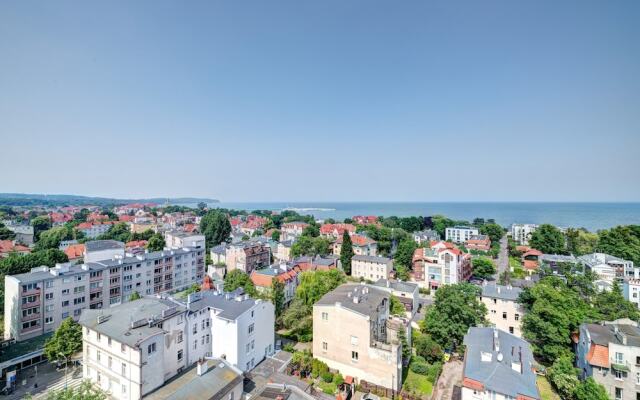 Dom & House - Level Eleven Apartment Sea View