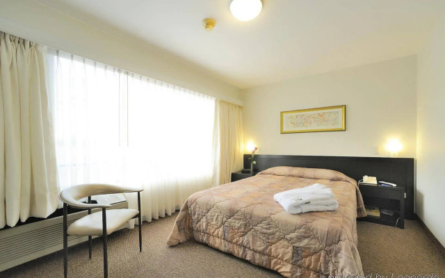 Roosevelt Hotel & Suites