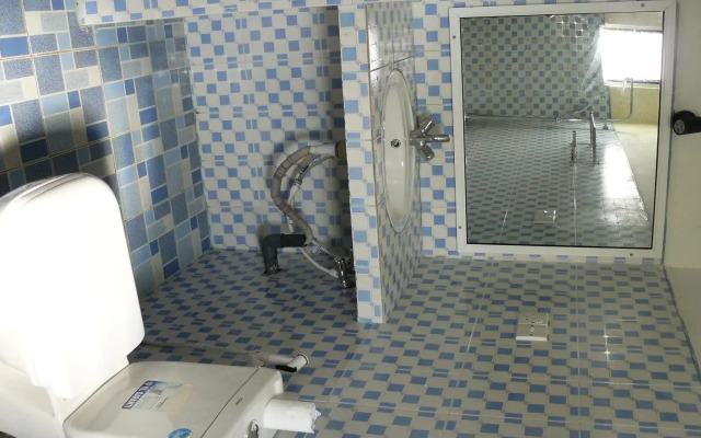 White House Adam's Peak