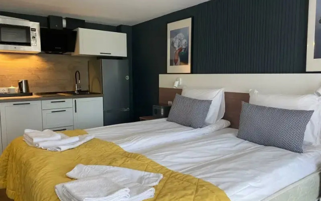 Демократ на Краснопутиловской