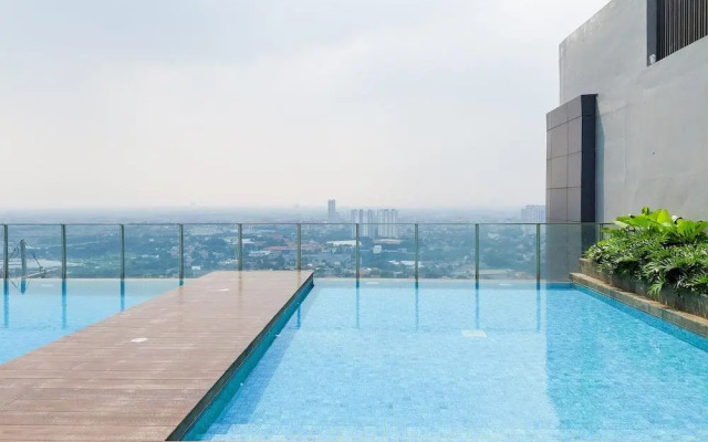 Spacious And Nice 2Br At Bintaro Embarcadero Apartment