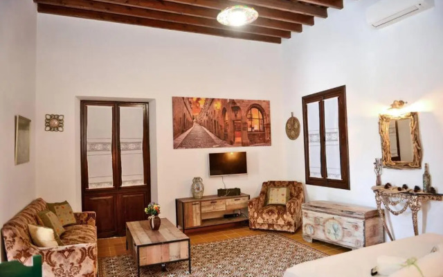 Meandros Suite in Old Town