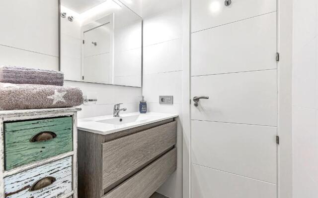 Ocean Garden Apartment With Seaview.