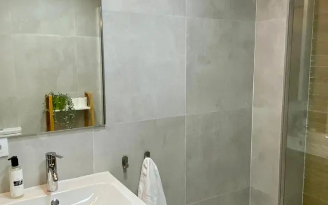 Archeros Oasis by Valcambre