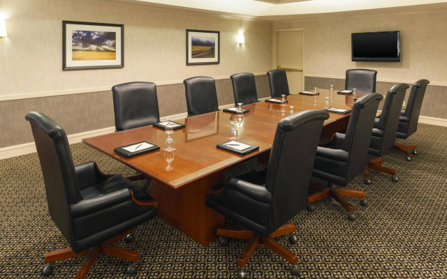 Sheraton Suites Market Center Dallas