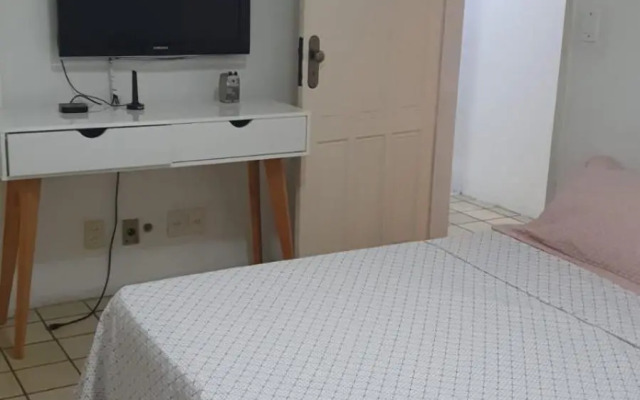 SUITE com BANHEIRO PRIVATIVO e QUARTO DUPLO