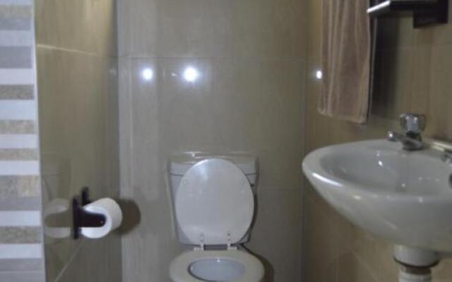 Bluff Marine Drive Self Catering Cottage B