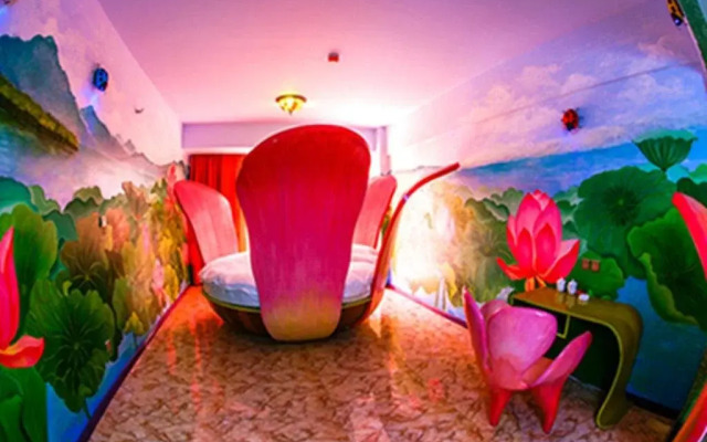DREAM COLOR Theme Hotel