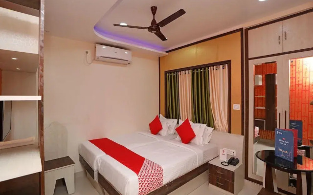 Oyo 11422 Green Edge Regency