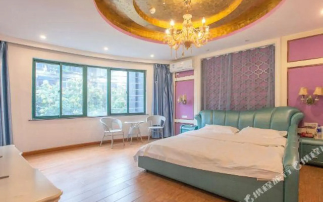 New Beacon Shangju Hotel (Hanzhengjie Subway Station Wuzhan Convention Center)