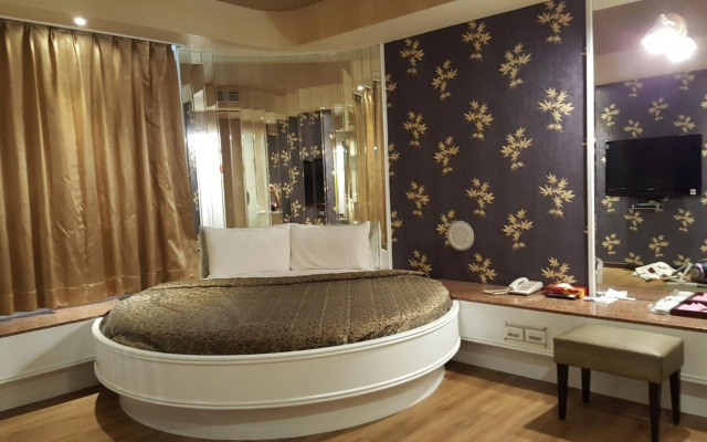 Windmill Fashion Hotel