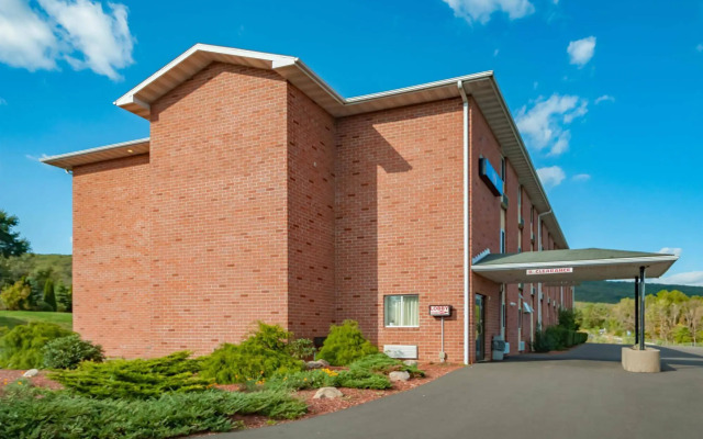 Motel 6 Drums, PA