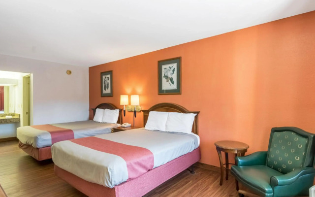 Motel 6 Pooler, GA - Savannah Airport