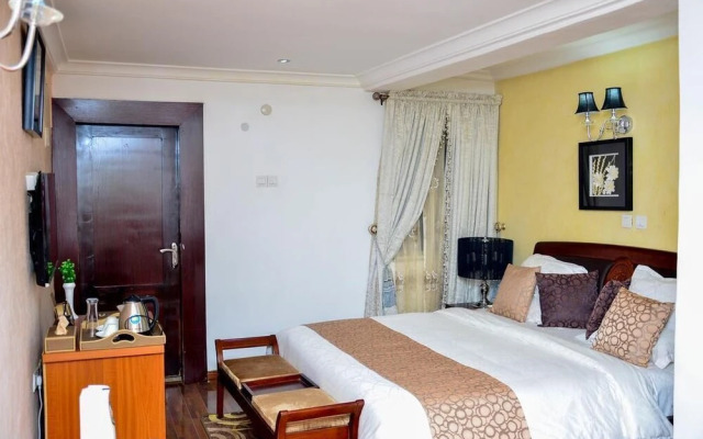 Crystal House International Hotel