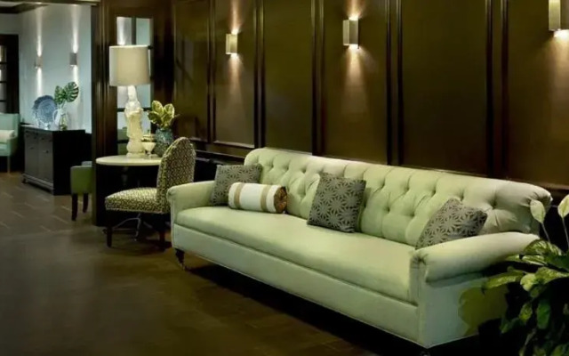 Sutton Court Hotel Residences