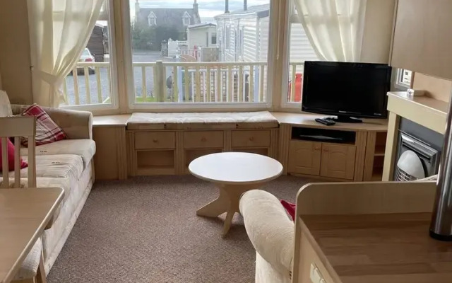 Beautiful 2-bed Static Caravan