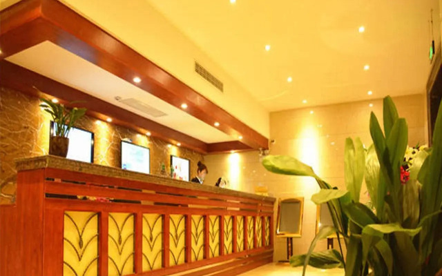 GreenTree Inn Taizhou Xinghua Zhangguo Bus Station Express Hotel