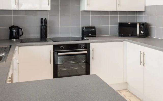 Host Stay Manchester Apartment