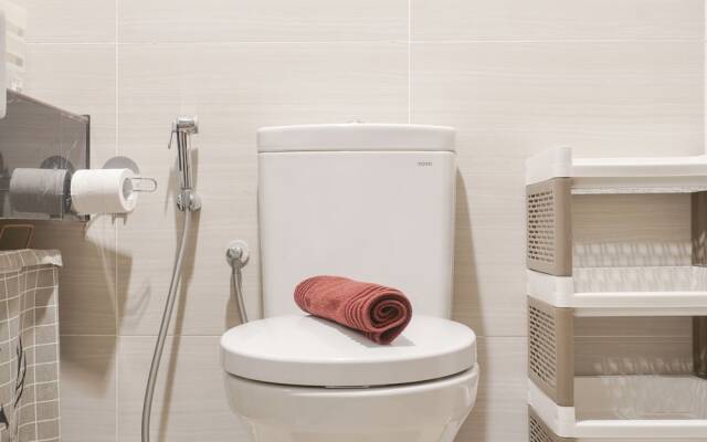 New And Homey Studio At West Vista Apartment