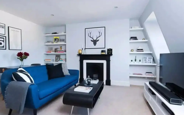 1 Bedroom Apartment In Vibrant Putney