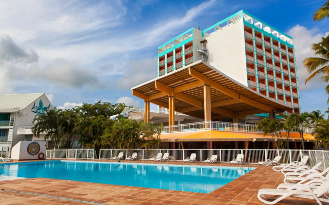 Hotel Arawak Beach Resort