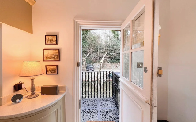 Historic 3-Bedroom Home in the Heart of Greenwich