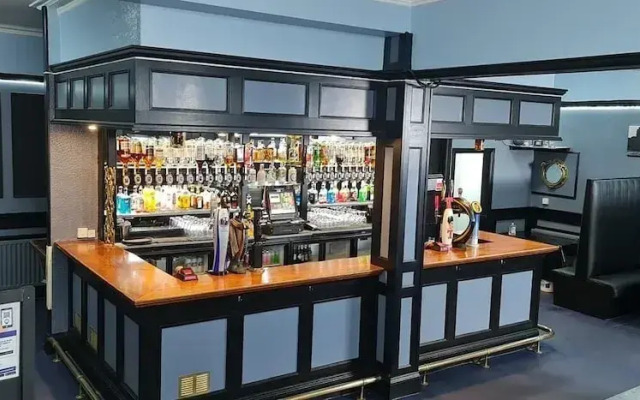 Harbour Bridge Camps Bar