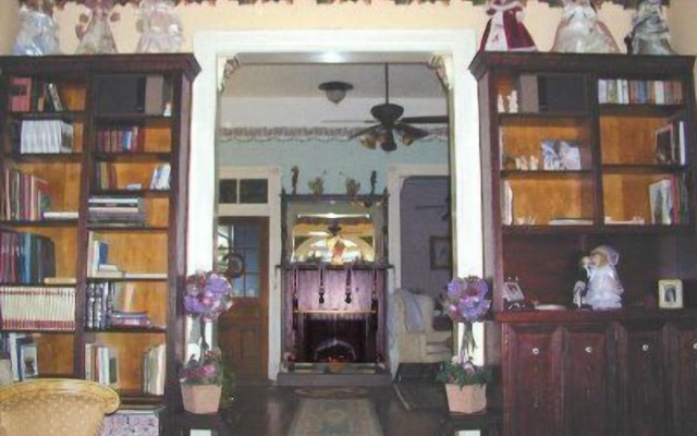 Robins Nest Bed & Breakfast