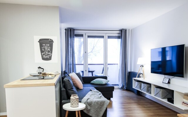 Powisle Riverside Apartment