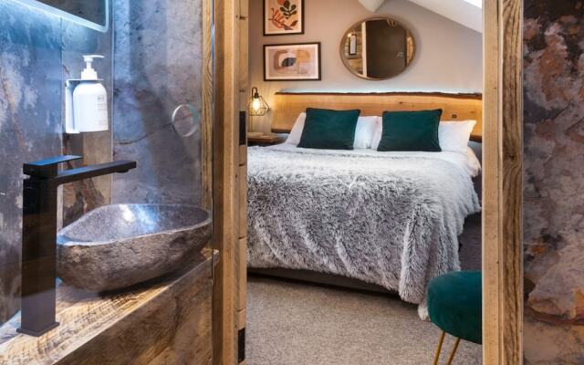 Windermere Central Hotel - Room 4